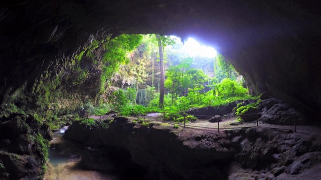 Cueva Macahambus