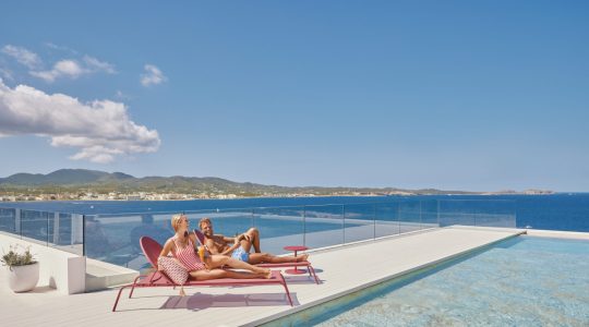 los mejores hoteles Only Adults de Ibiza